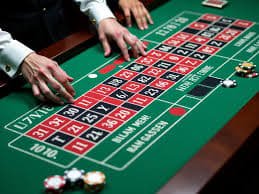 A Bangladeshi user enjoying bdfun sports betting on mobile